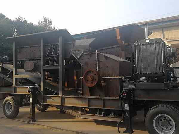 廣東斗式移動(dòng)破碎機(jī)的廠家