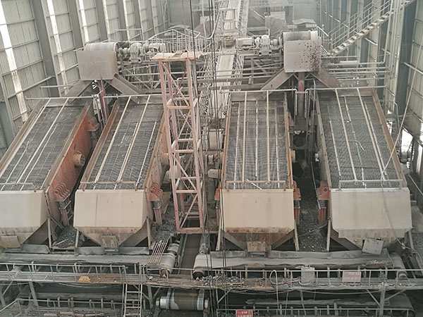 海南挖機(jī)移動(dòng)破碎機(jī)用電嗎