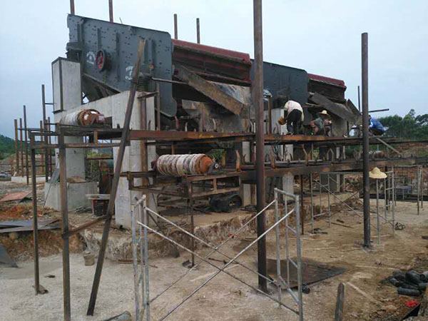 內(nèi)蒙古輪胎式移動(dòng)破碎機(jī)介紹