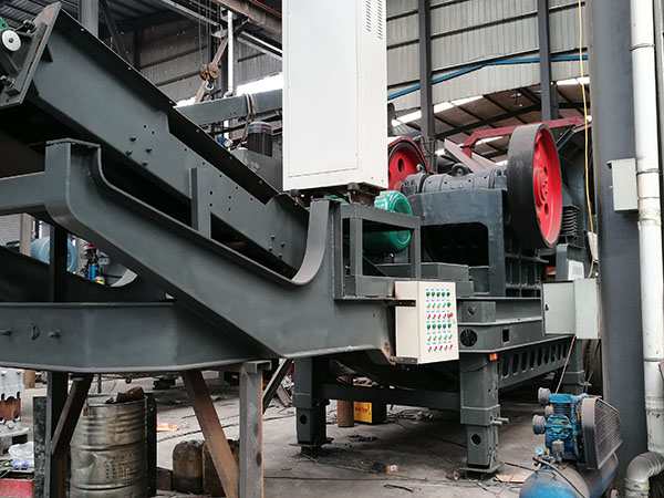 青?？梢苿悠扑闄C價格