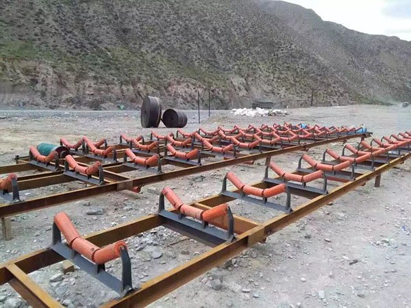 黑龍江中型移動破碎機(jī)多少一臺