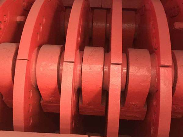 重慶先進(jìn)的移動破碎機(jī)價格是多少