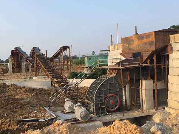 西藏履帶式重錘破碎機配件