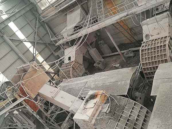 湖南輪胎式重錘破碎機(jī)工作視頻