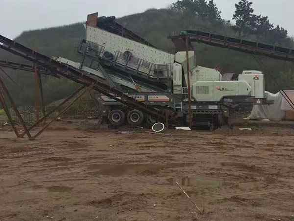 上海顎式移動(dòng)破碎機(jī)小型