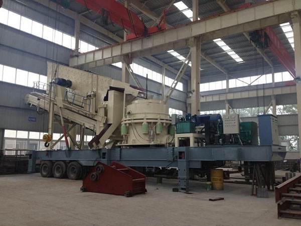 廣東環(huán)保移動(dòng)破碎機(jī)高速