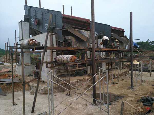 湖南移動碎石機(jī)重錘破碎機(jī)德國