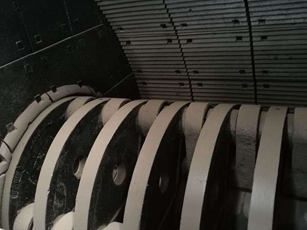 內(nèi)蒙古全移動破碎機(jī)用電嗎