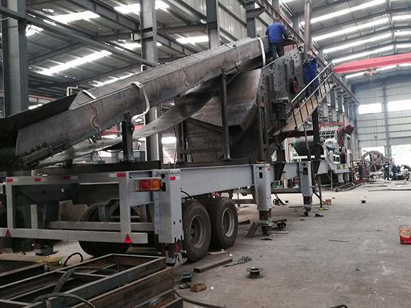 浙江大形車載移動破碎機(jī)加鄂破