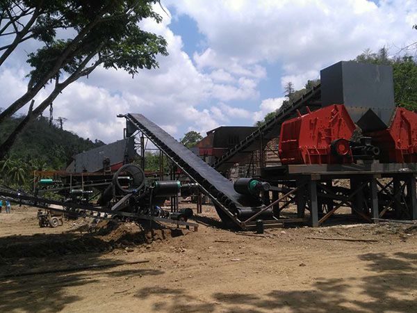 甘肅二手移動(dòng)破碎機(jī)機(jī)械設(shè)備