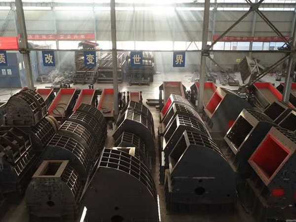 山西小型輪胎式移動破碎機生產(chǎn)廠家