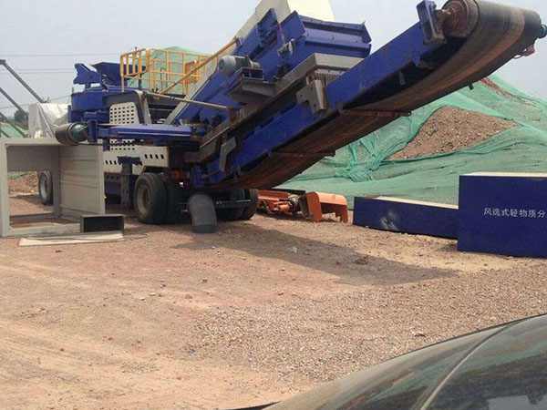 遼寧履帶重錘破碎機(jī)價(jià)位