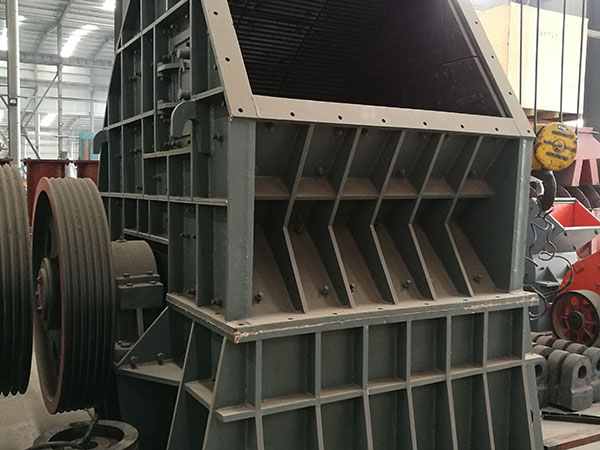 廣西無塵重錘破碎機(jī)設(shè)計(jì)案例