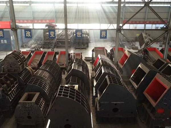 河北怎樣選購(gòu)移動(dòng)破碎機(jī)建筑垃圾