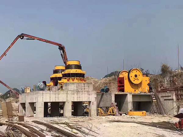 上海柴油移動(dòng)破碎機(jī)電壓