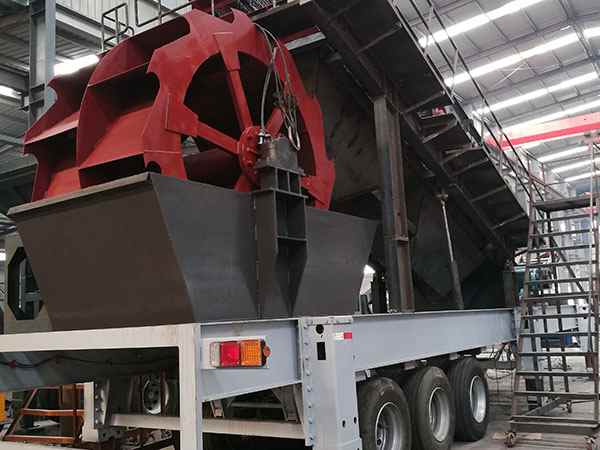 國產(chǎn)履帶式移動式破碎站的廠家