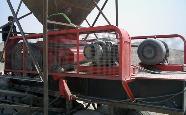 四輥破碎機(jī) 四輥破碎機(jī)