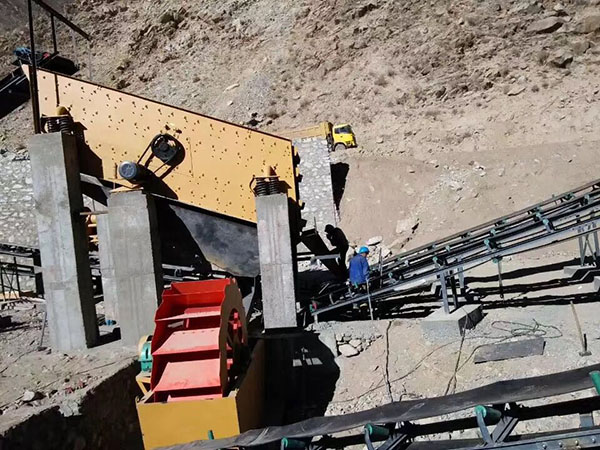 移動(dòng)破碎機(jī)