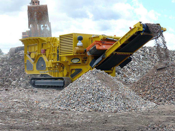 流動(dòng)小型石子破碎機(jī)