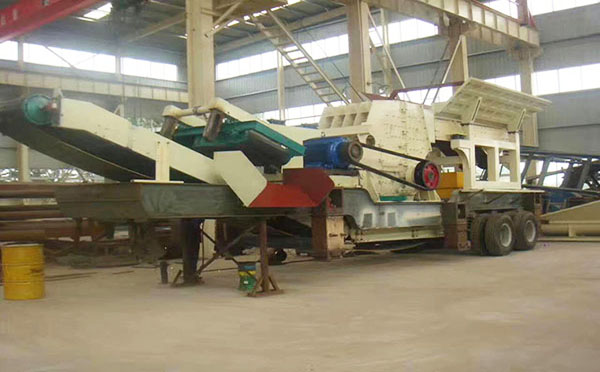 大型移動破碎機