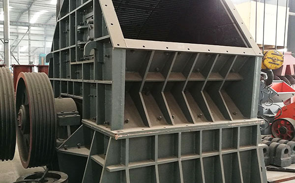 移動(dòng)碎沙機(jī)器