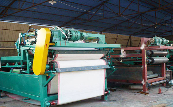 洗砂廠污泥脫水帶式壓濾機(jī) 洗砂廠污泥脫水帶式壓濾機(jī)