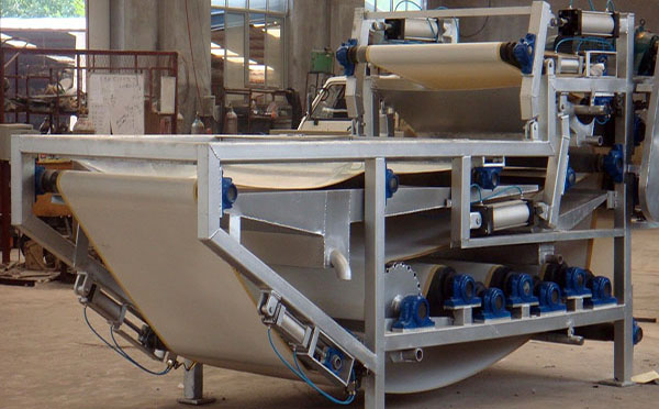 果蔬榨汁用帶式壓濾機(jī) 果蔬榨汁用帶式壓濾機(jī)