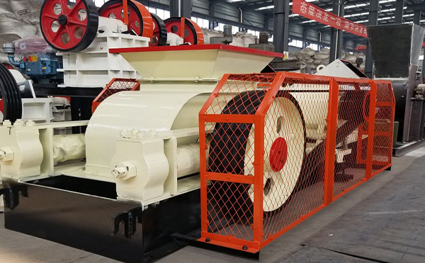 對輥細(xì)碎機(jī)